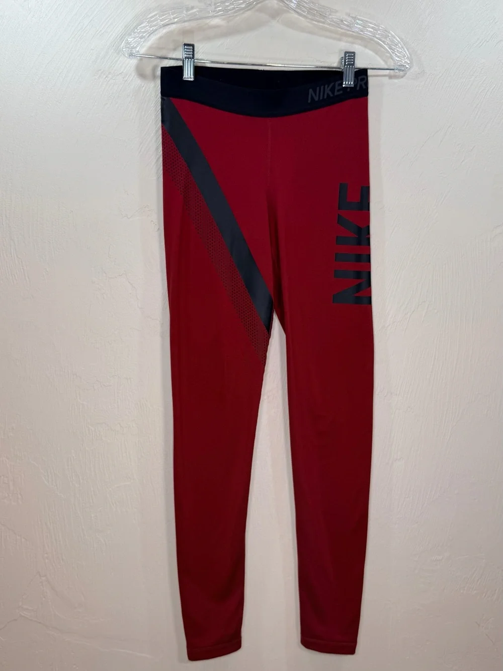 Nike Women’s Running fleece lined Maroon Leggings with Black Logo